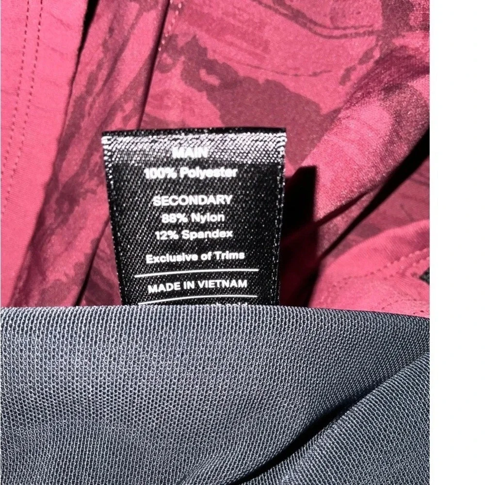 Public Rec All Day Every Day Short Mens 42 Burgundy Red Abstract Camo‎ Athletic